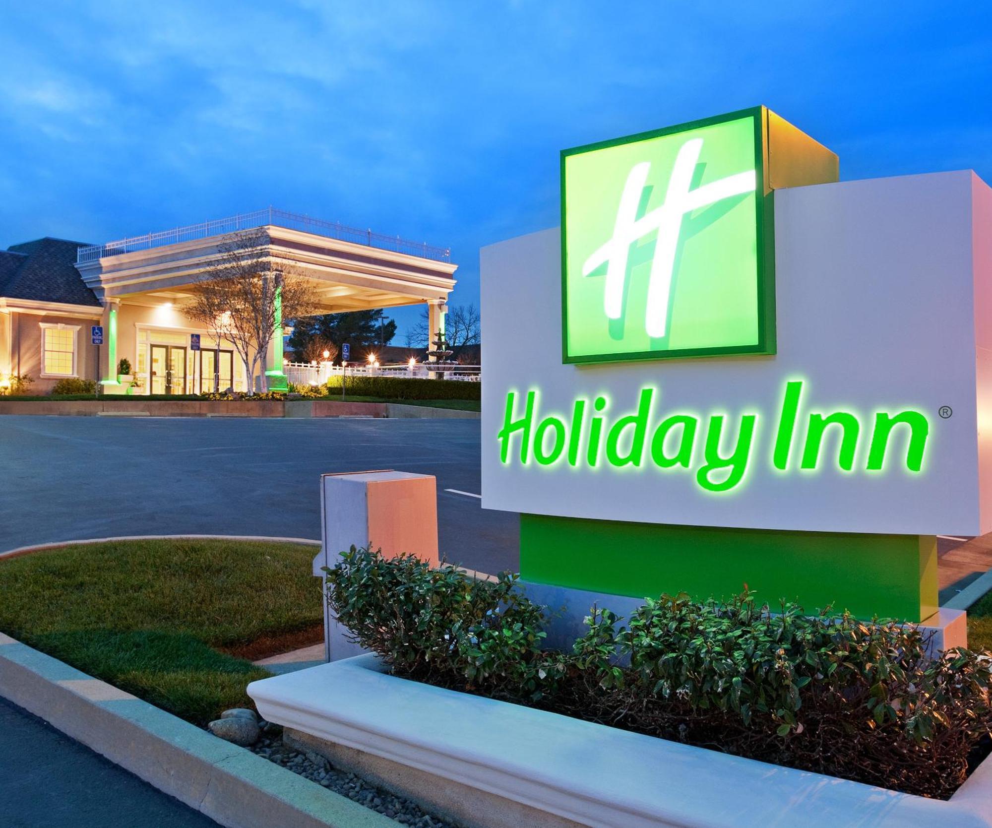 Hotel By Ihg 3*