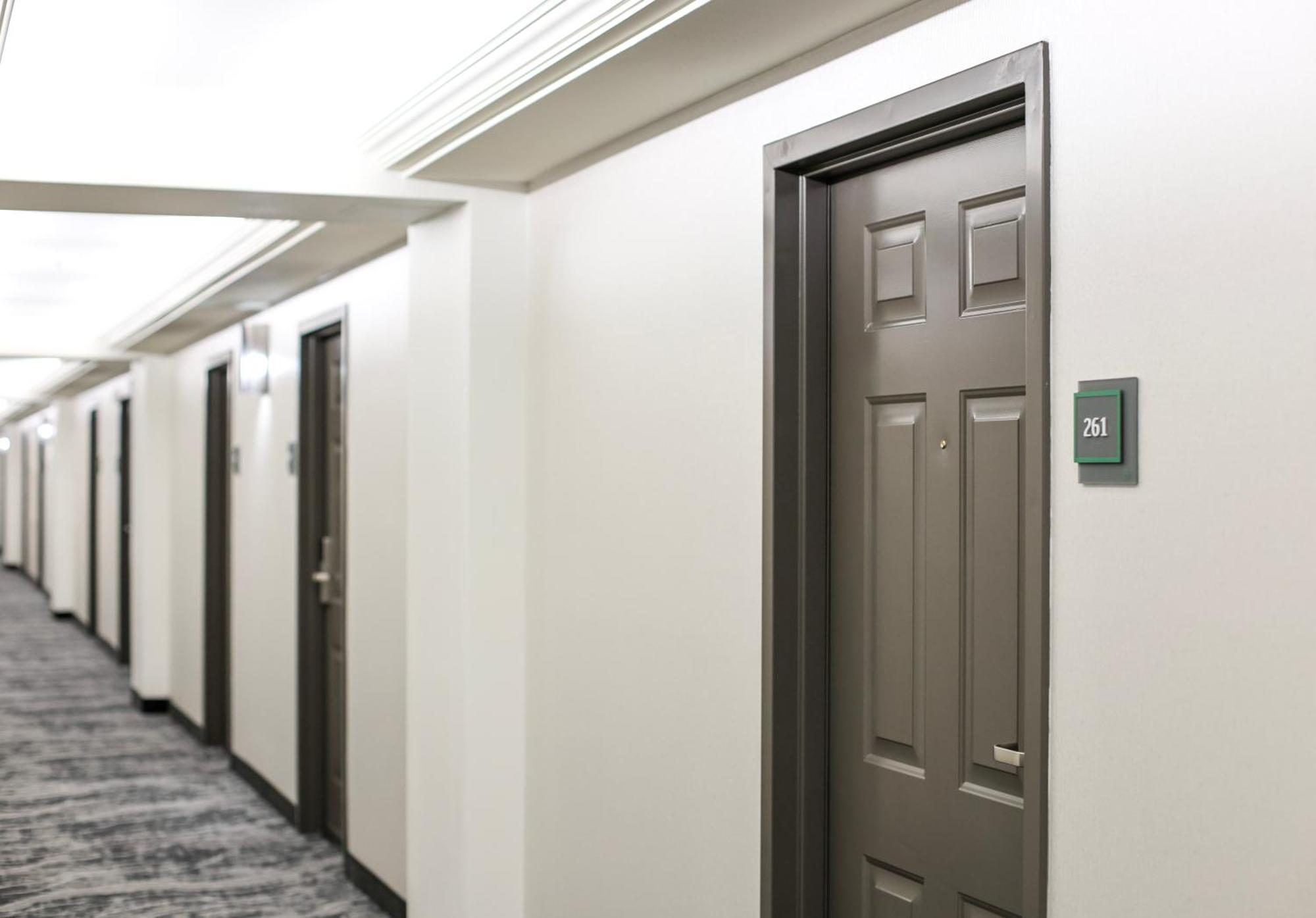 By Ihg Redding