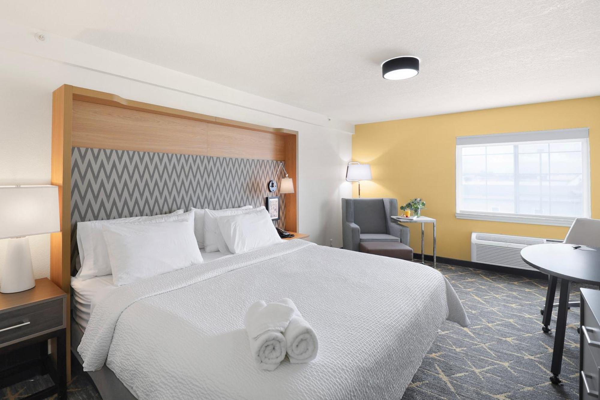 By Ihg