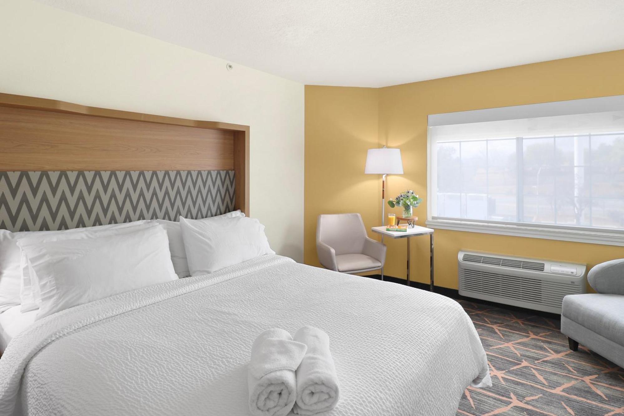 By Ihg Hotel
