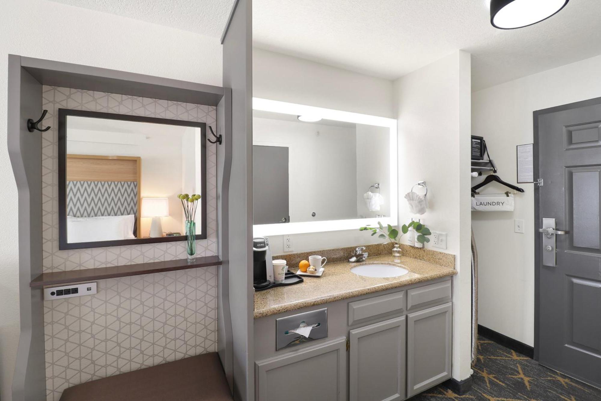 Holiday By Ihg 3* Redding